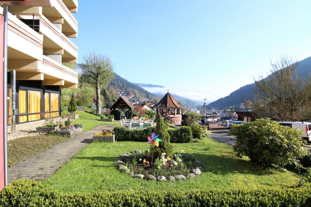 Hotel Bergfrieden Bad Wildbad Exterior photo